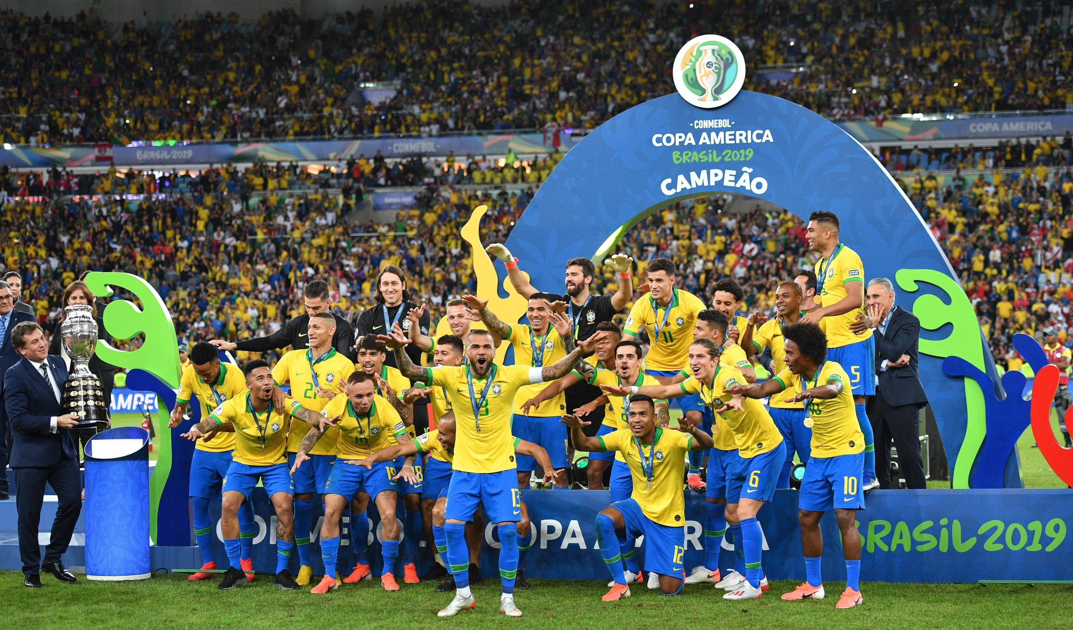 开云体育APP下载内马尔回归赛场，赛事规则更新首场状态亮眼，TL观众沸腾！的简单介绍