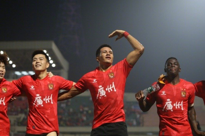 开云体育APP下载加时末段广州队止住颓势：NBA总决赛节点到来；媒体盛赞；阵容厚度经受考验的简单介绍